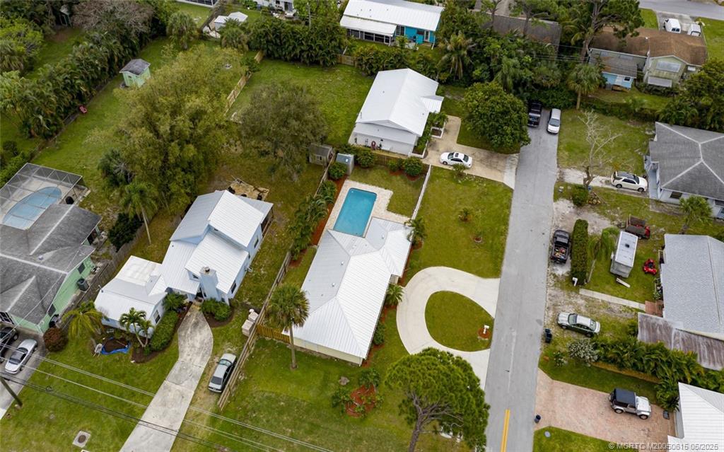 2363 NW Brennan Ct