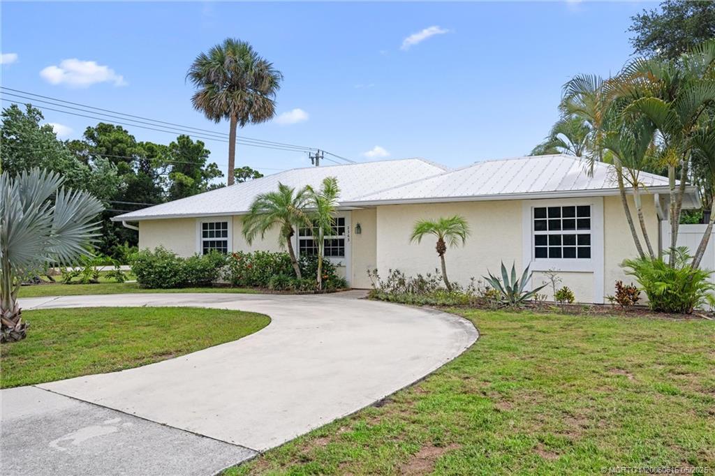 2363 NW Brennan Ct