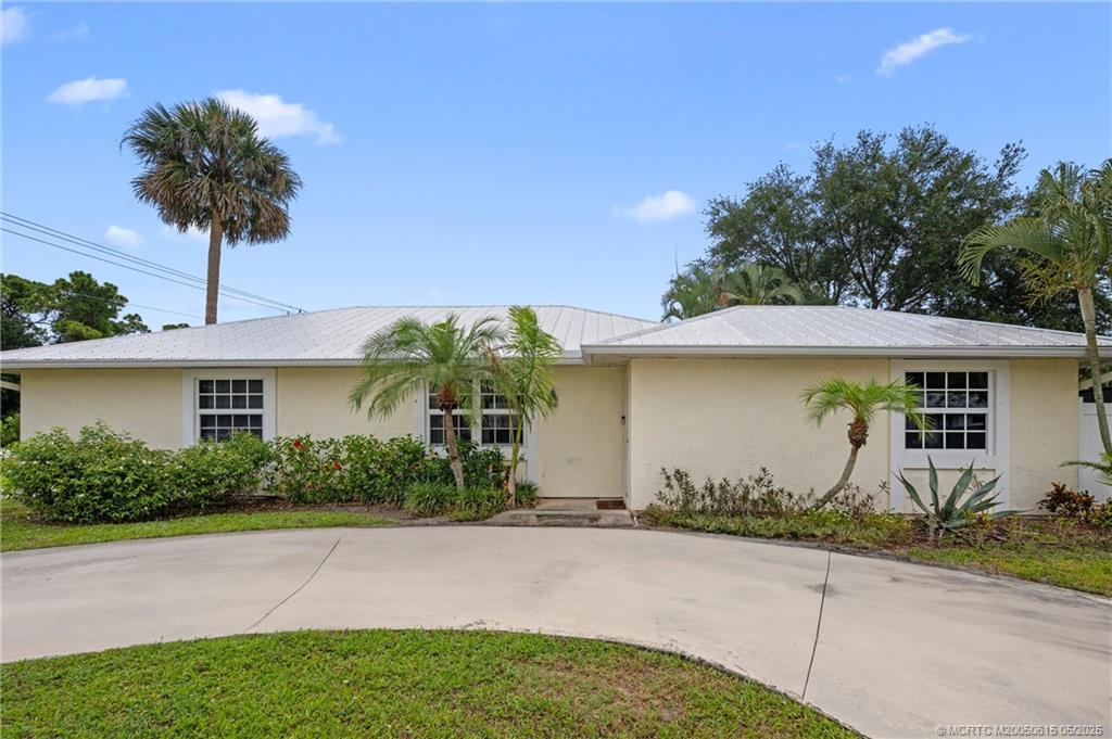 2363 NW Brennan Ct