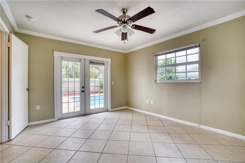 2363 NW Brennan Ct