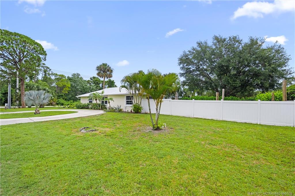 2363 NW Brennan Ct
