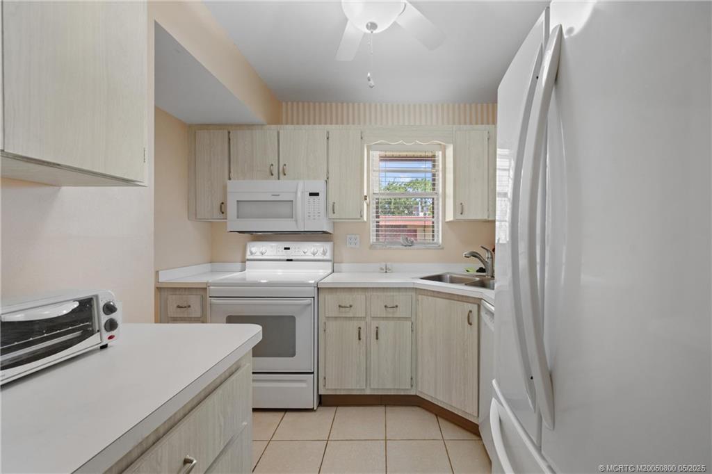 1953 SW Palm City Road 27-I