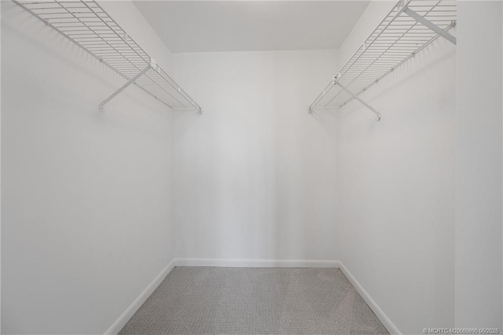221 NE Plantation Road 303
