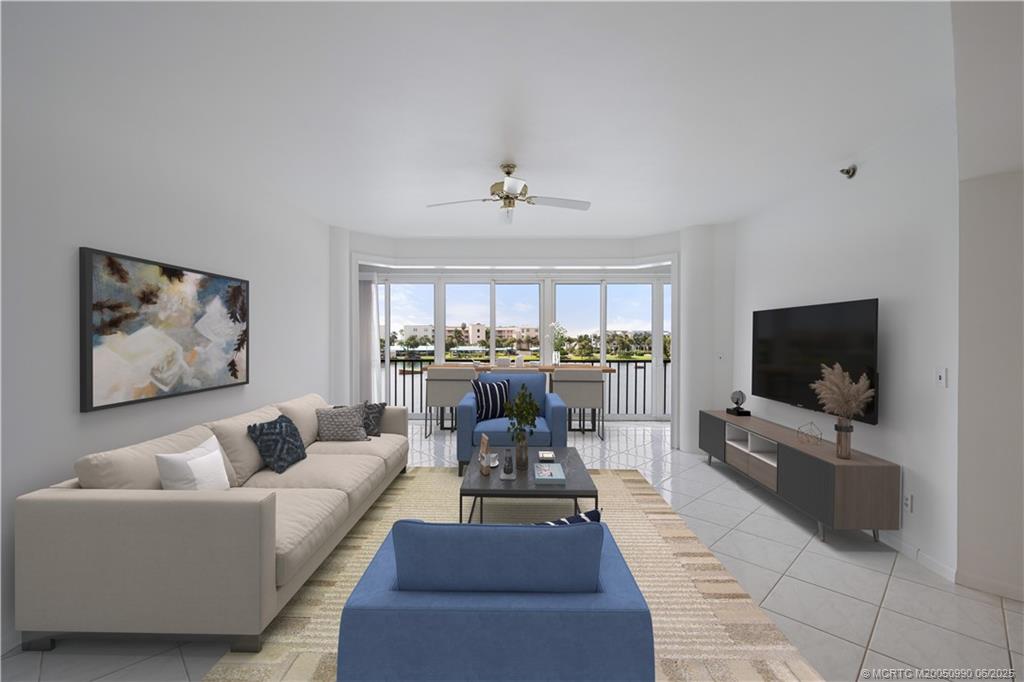 221 NE Plantation Road 303