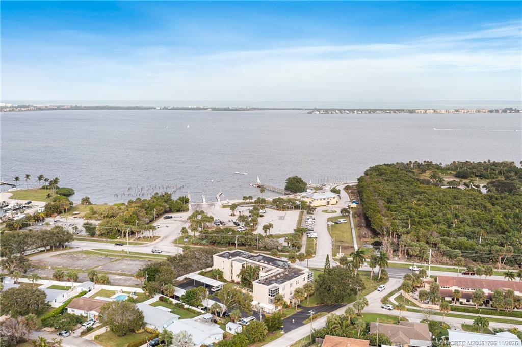 1950 NE Indian River Drive 205