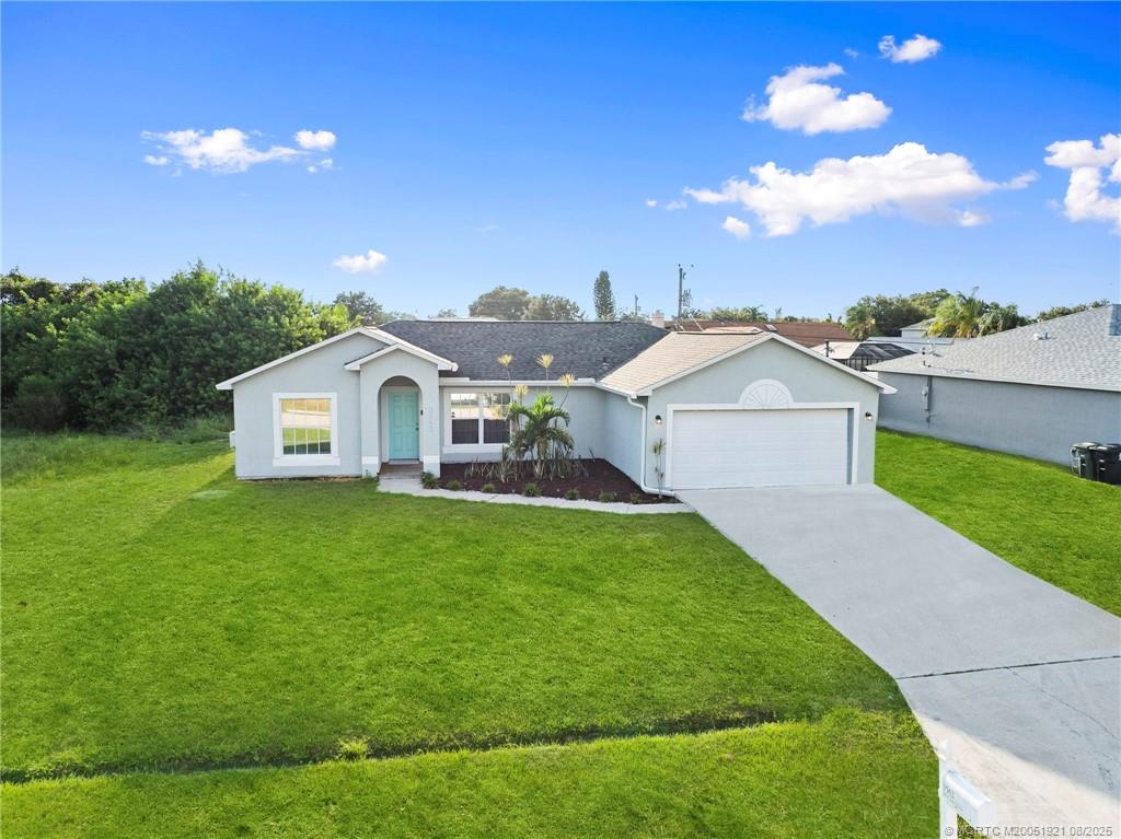 3562 SW Pumpkin Street