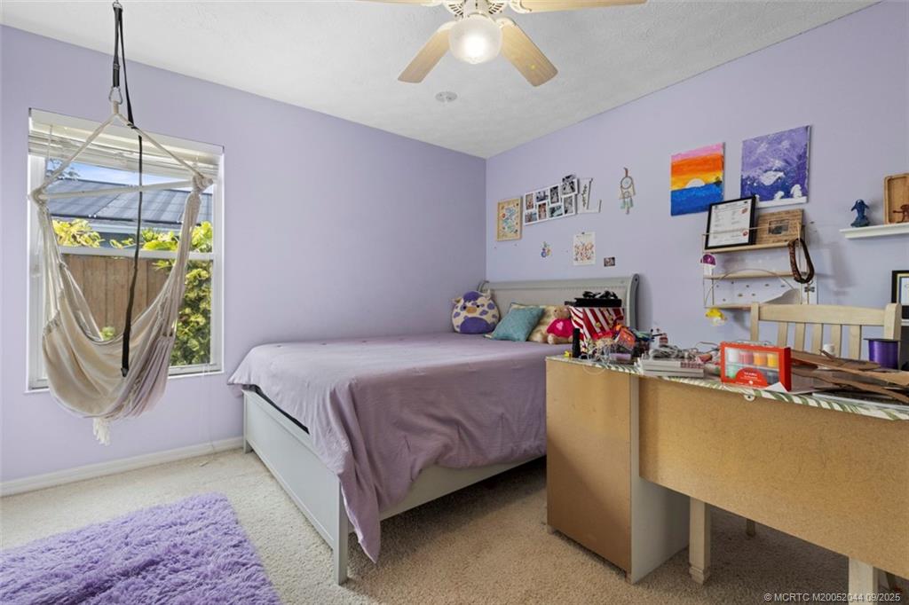 2004 NE Acapulco Drive