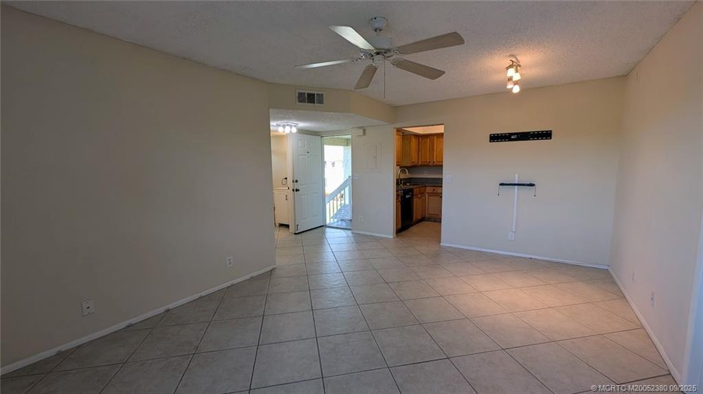 1563 SE Royal Green Circle 204