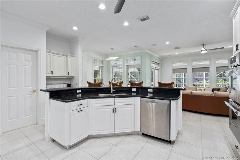 104 Abbie Ct