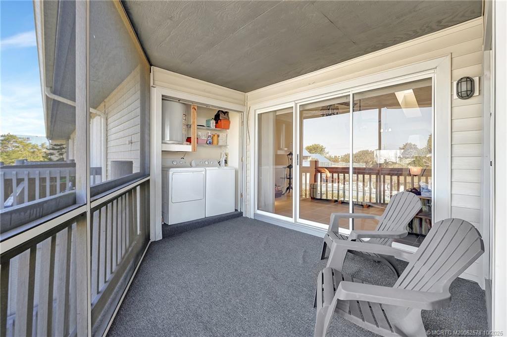 1637 NE Nautical Place 806
