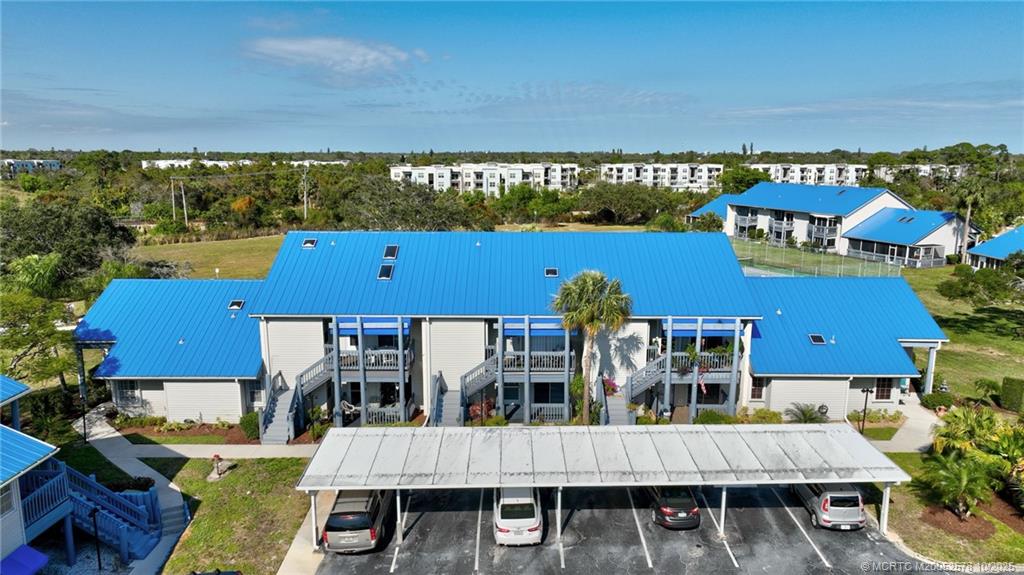 1637 NE Nautical Place 806