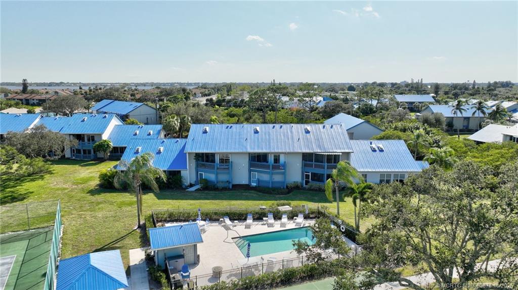 1637 NE Nautical Place 806
