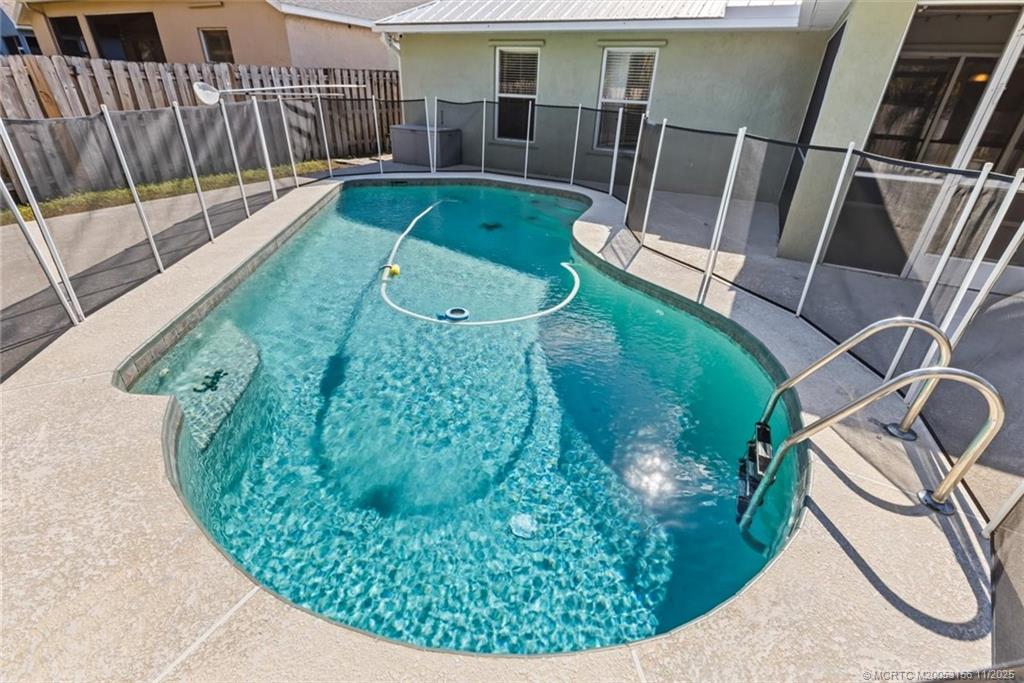 920 NW Waterlily Place
