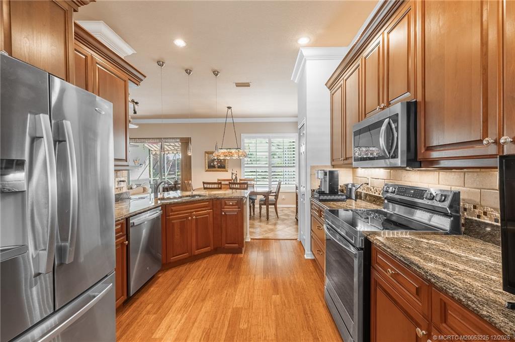 2231 SW Brookhaven Way