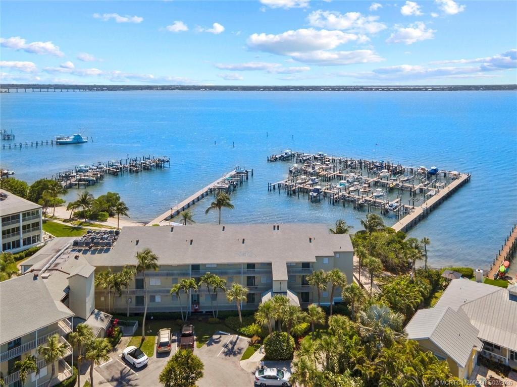 1550 NE Ocean Blvd A305