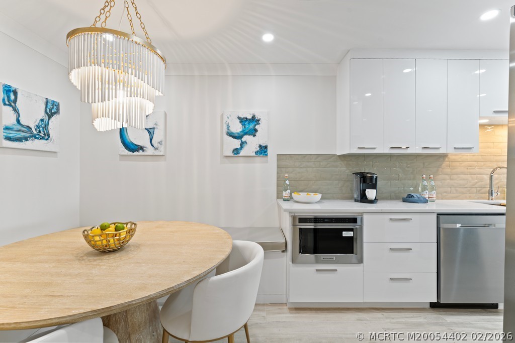 2051 NE Ocean Blvd C13