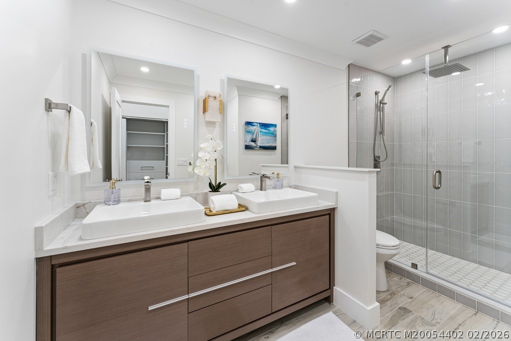 2051 NE Ocean Blvd C13