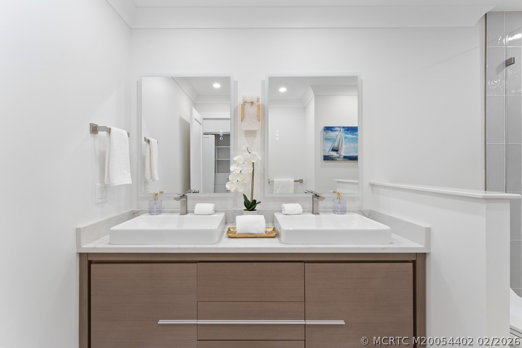 2051 NE Ocean Blvd C13