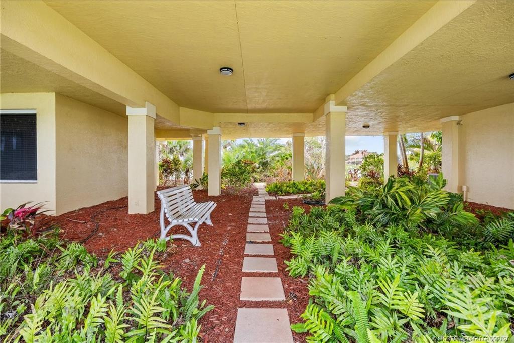 12198 Riverbend Lane