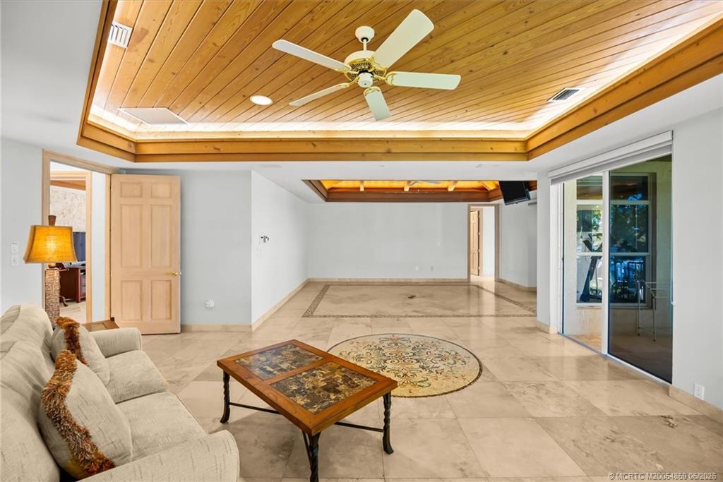 12198 Riverbend Lane