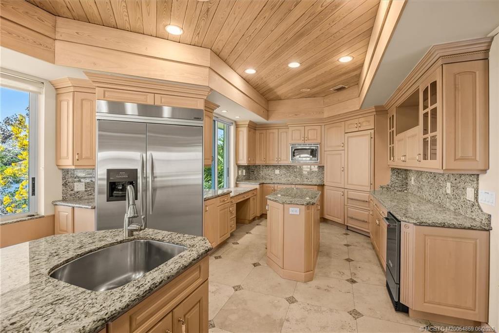 12198 Riverbend Lane