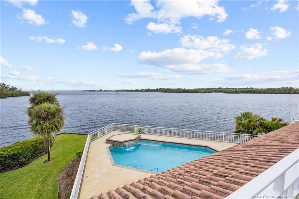 12198 Riverbend Lane