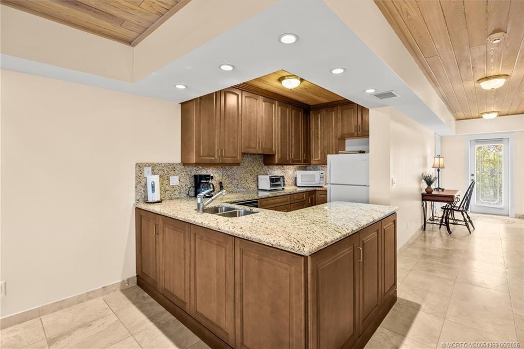 12198 Riverbend Lane