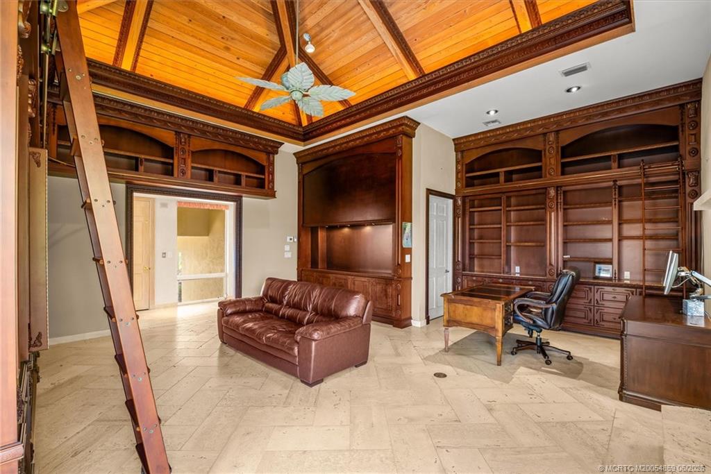 12198 Riverbend Lane