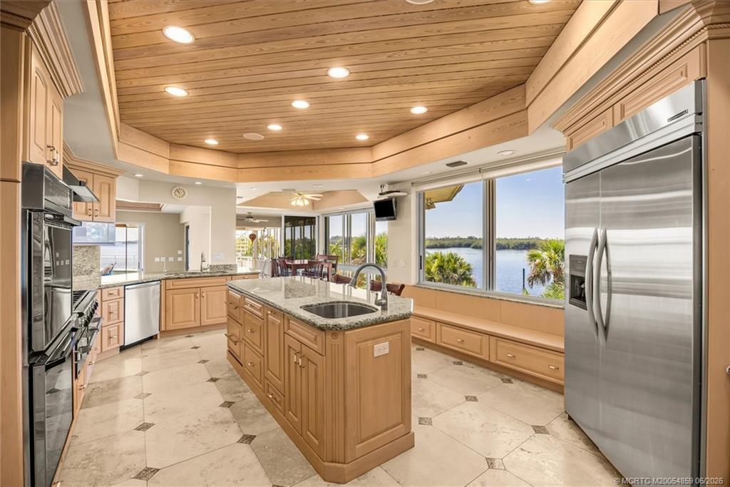 12198 Riverbend Lane
