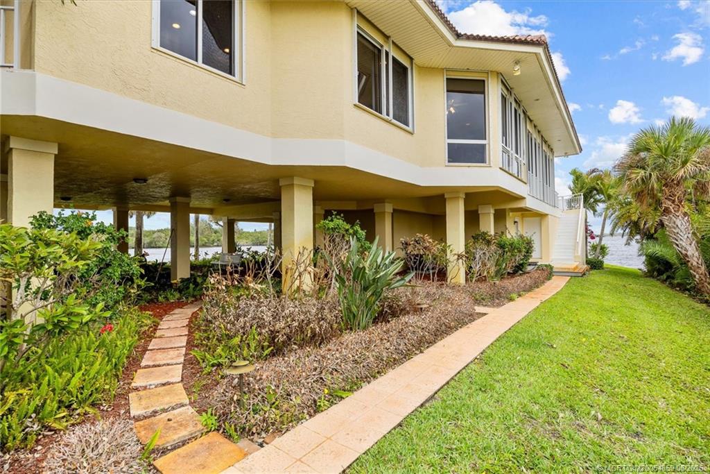 12198 Riverbend Lane