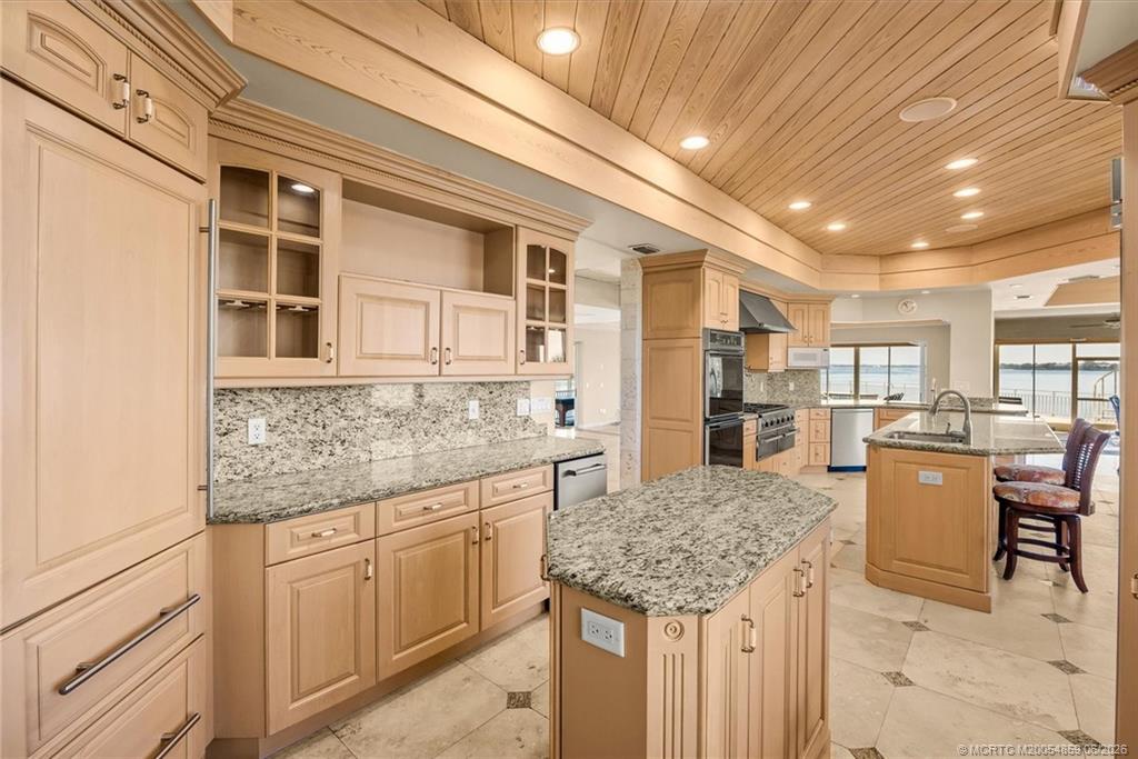 12198 Riverbend Lane