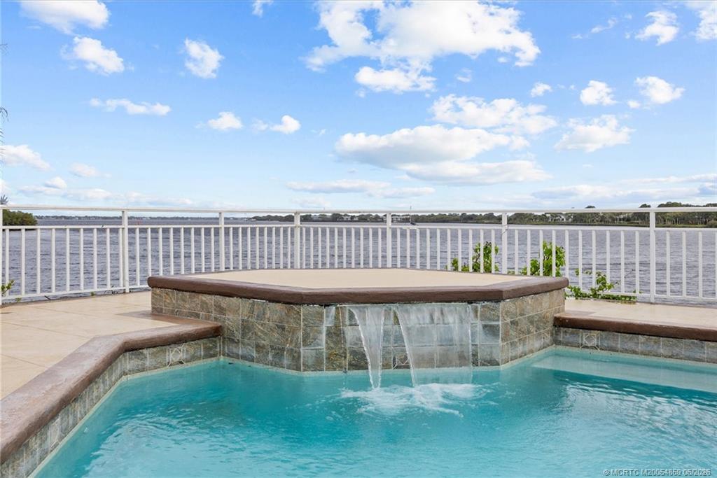 12198 Riverbend Lane