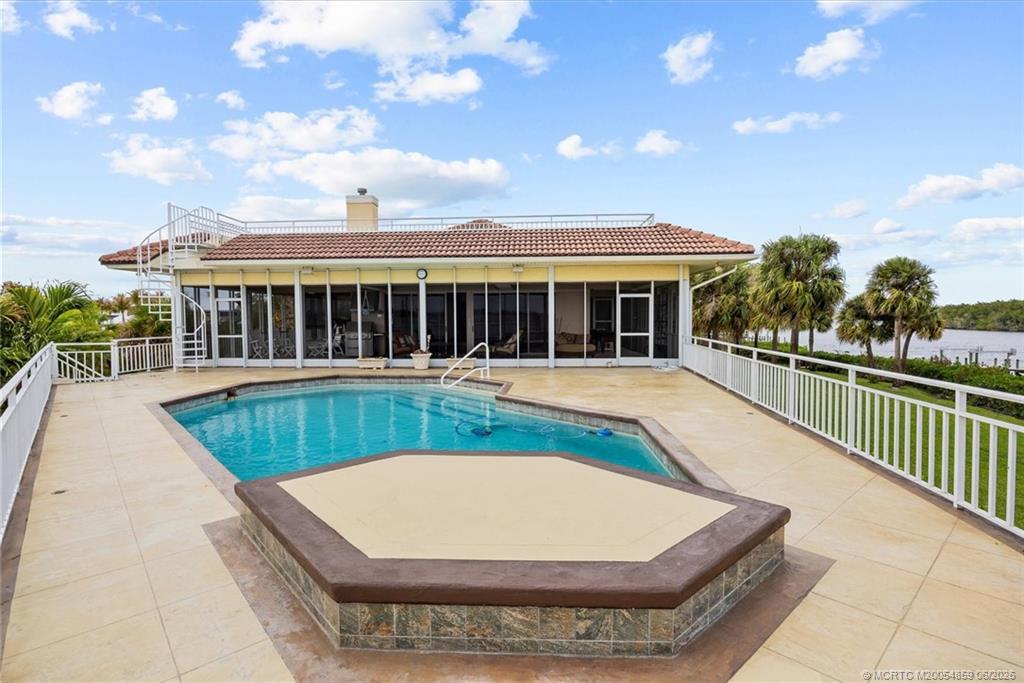 12198 Riverbend Lane