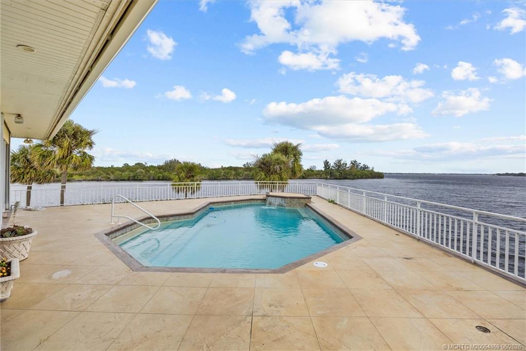 12198 Riverbend Lane