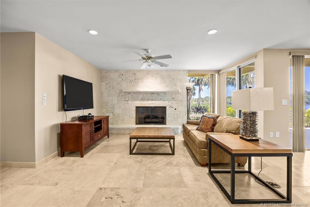 12198 Riverbend Lane