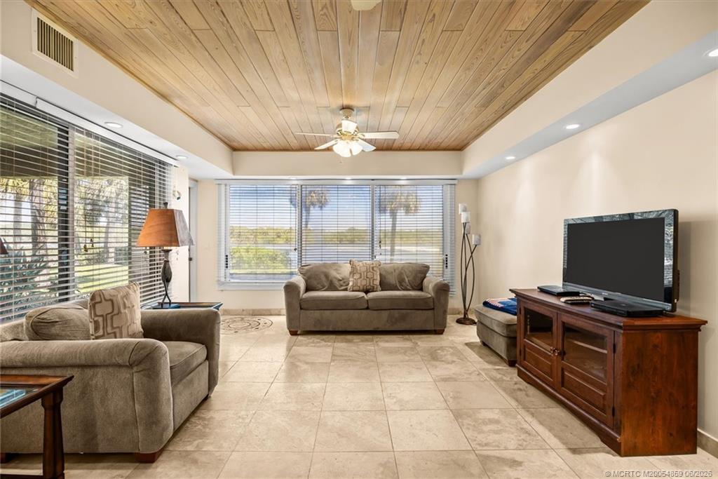 12198 Riverbend Lane