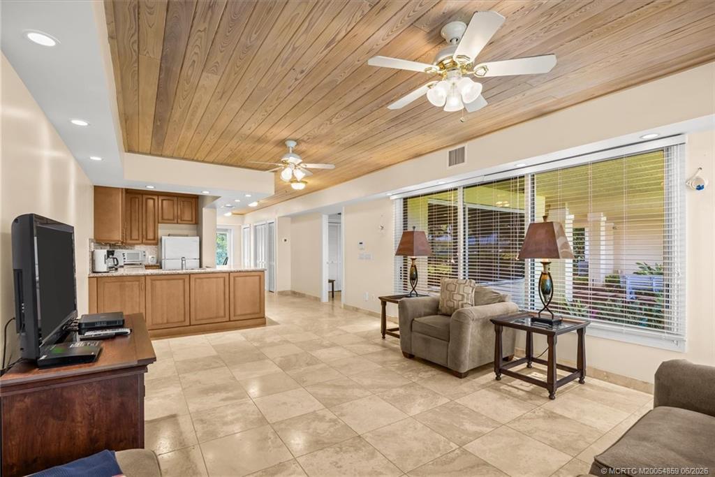 12198 Riverbend Lane