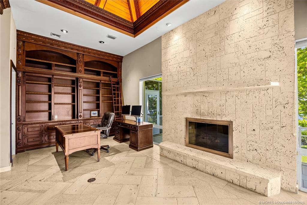 12198 Riverbend Lane