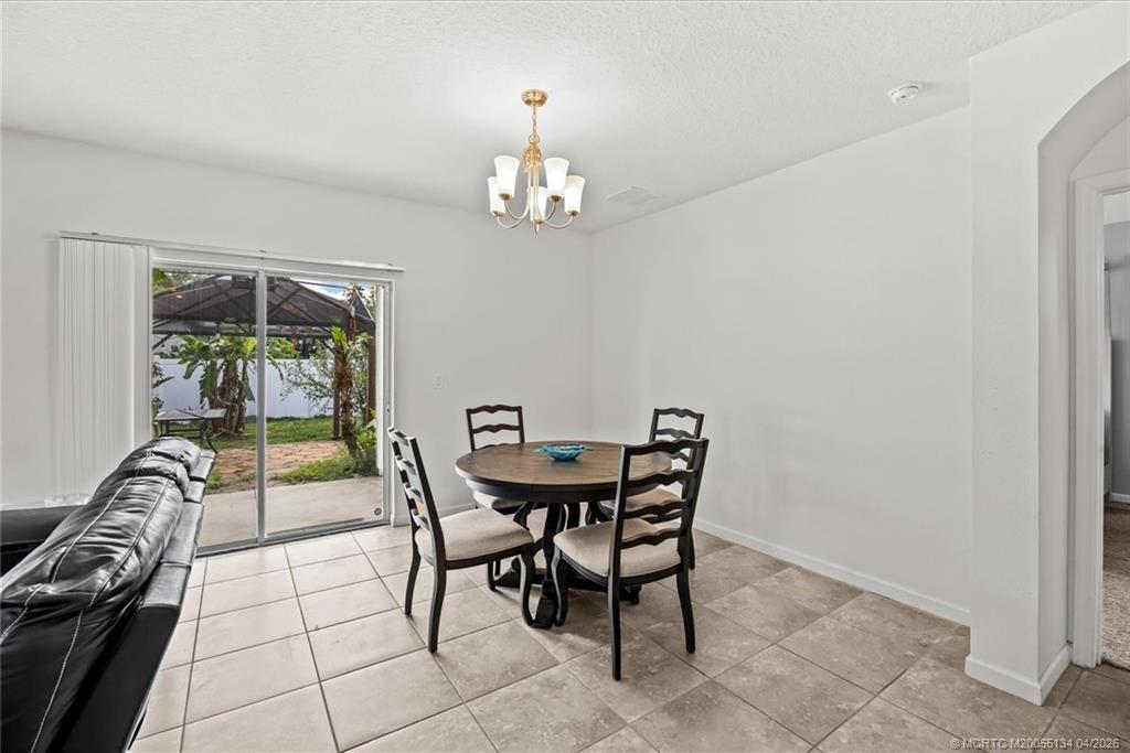 1749 SW Alberca Lane