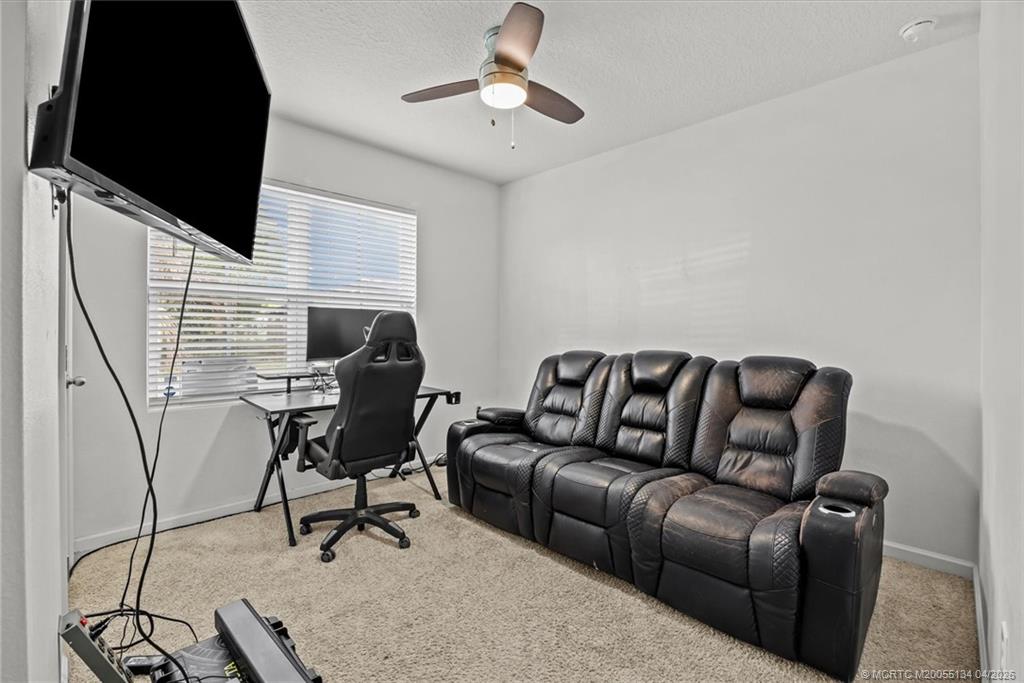 1749 SW Alberca Lane