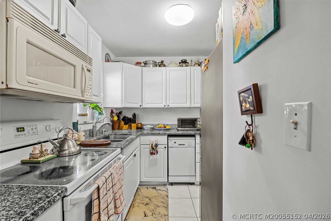 1943 SW Palm City Road 22-D