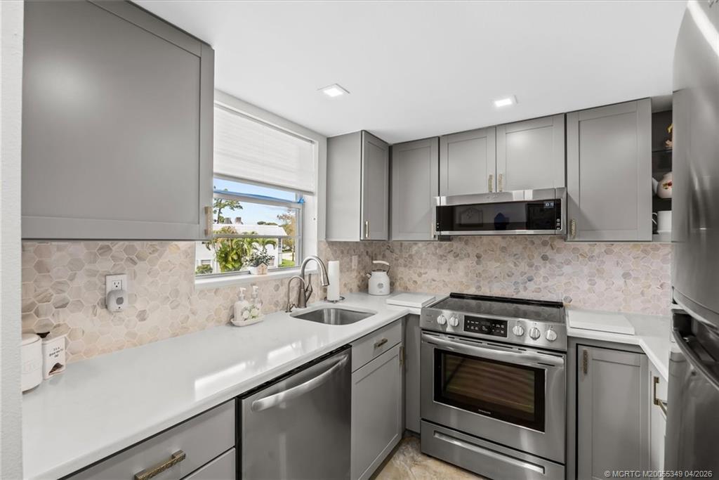 2929 SE Ocean Blvd 104-7