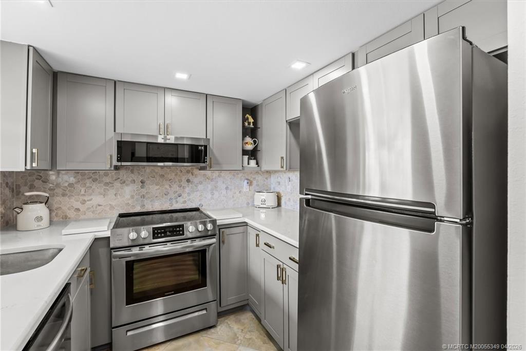 2929 SE Ocean Blvd 104-7
