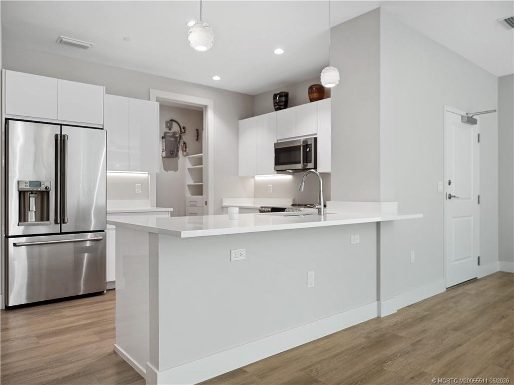 41 SW Seminole Street 208