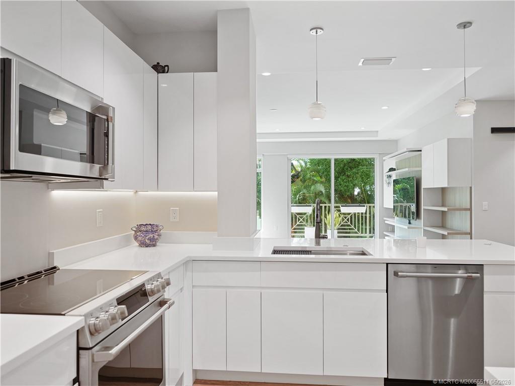 41 SW Seminole Street 208