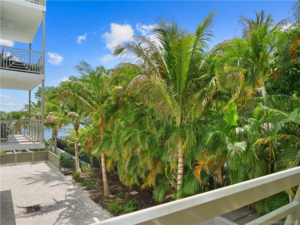 41 SW Seminole Street 208