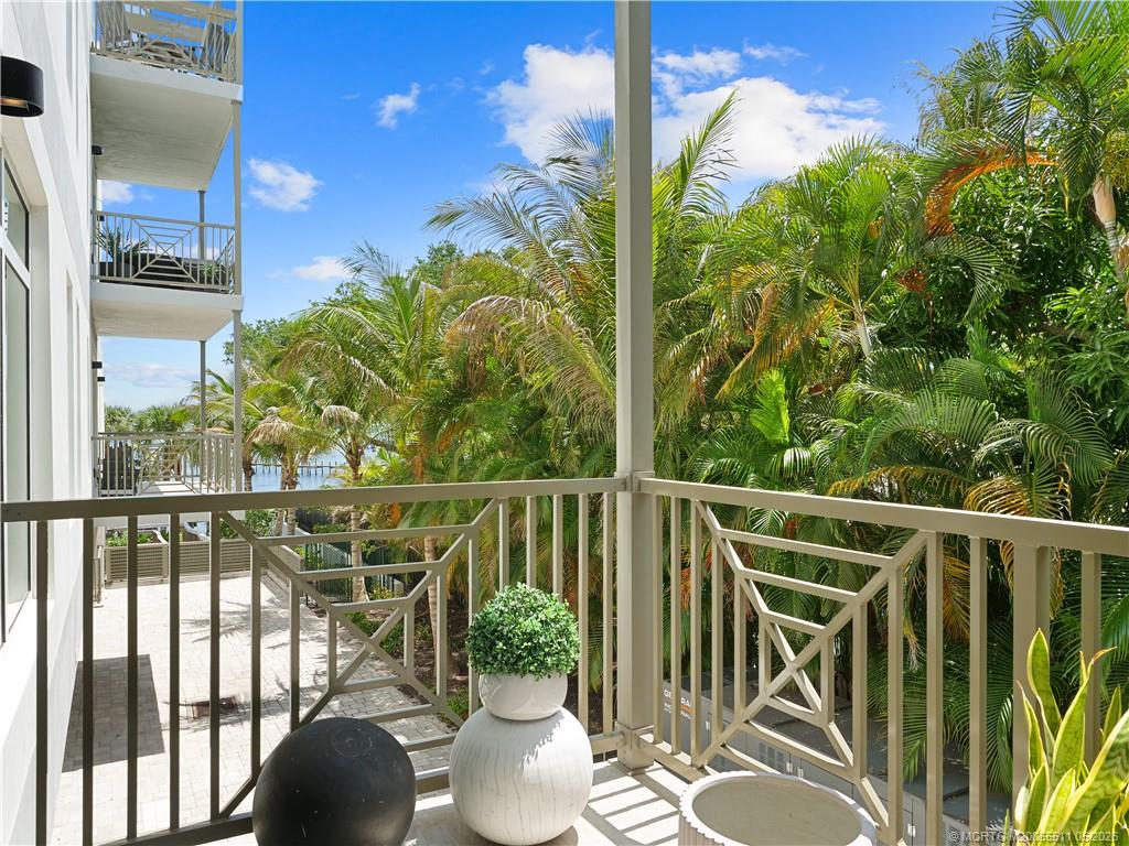 41 SW Seminole Street 208