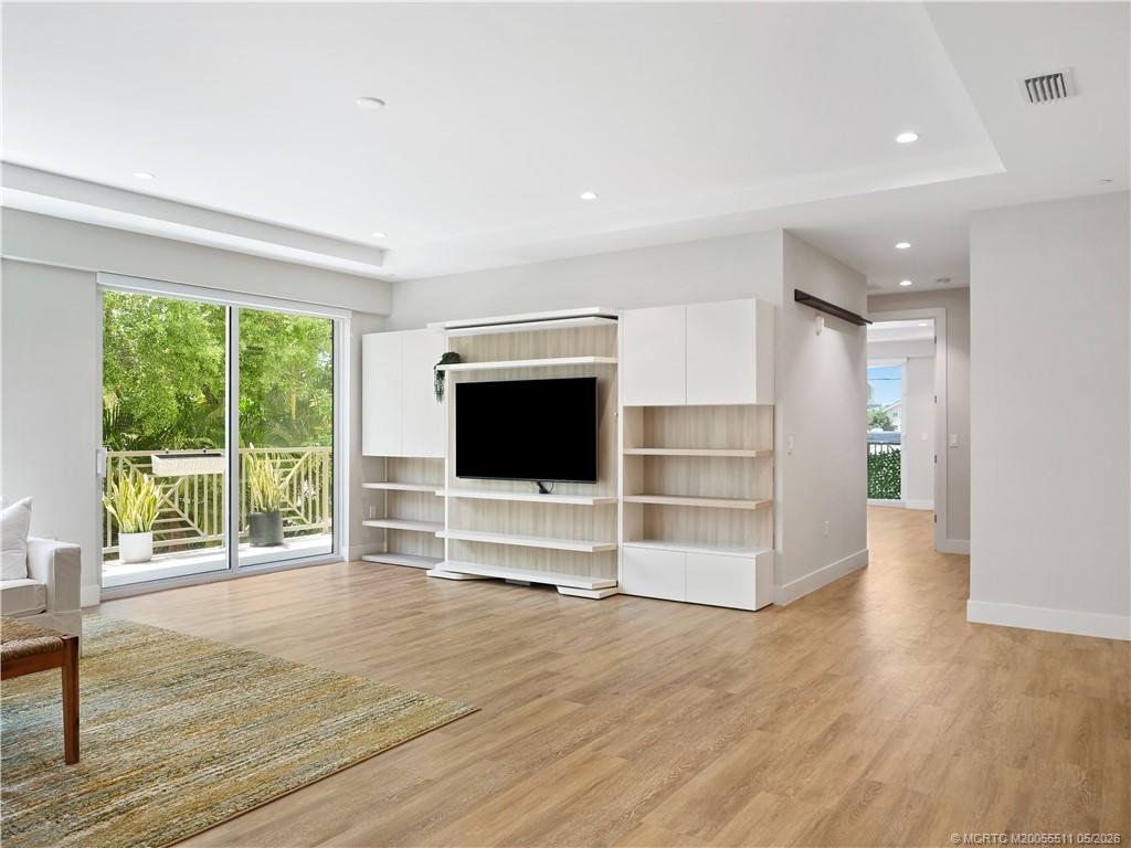 41 SW Seminole Street 208