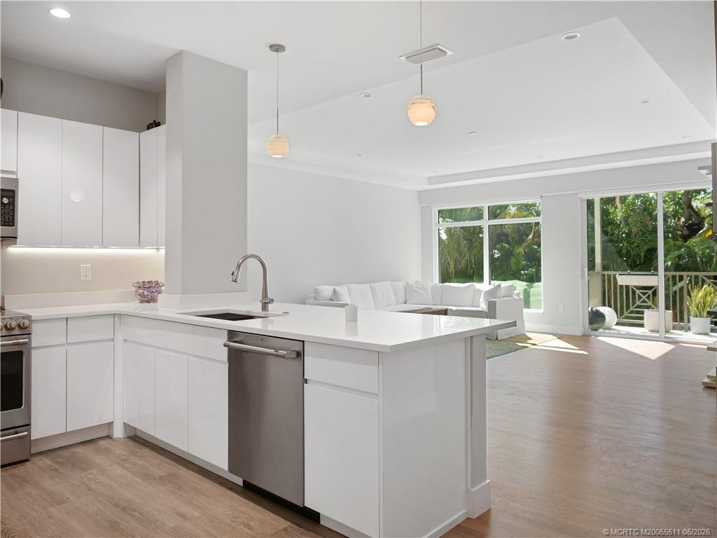 41 SW Seminole Street 208