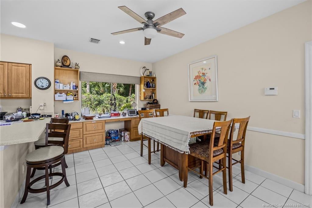 1515 NW Sawgrass Way